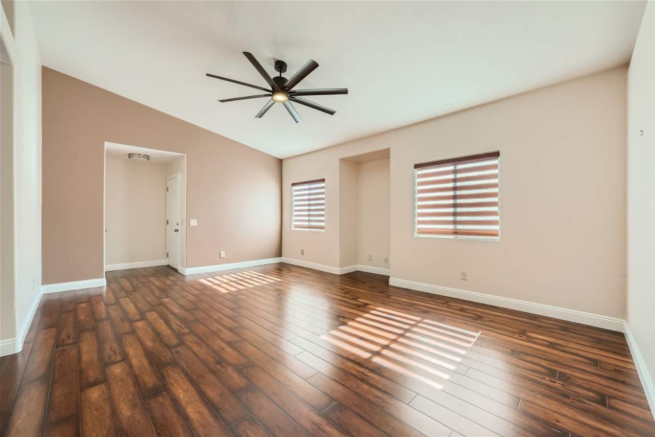 Elegant 2-Bedroom Condo in Gated Community with Pool and Spa