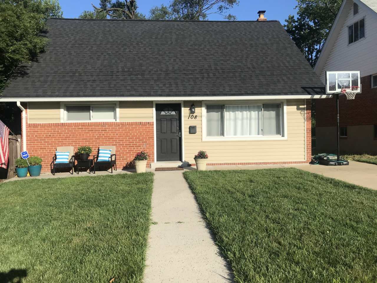 108 North Gladden Street