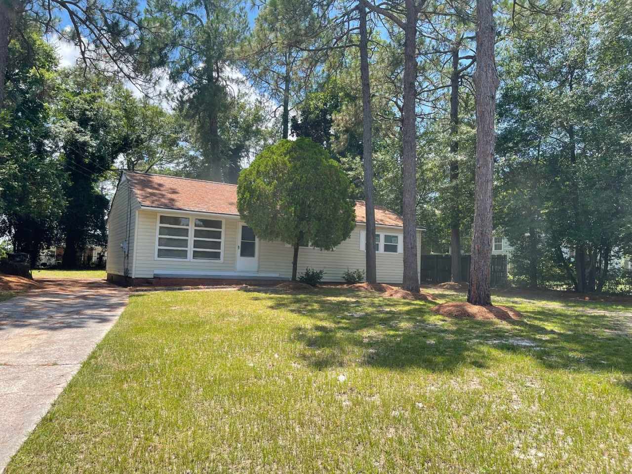 Great House for Rent off Deans Bridge Road