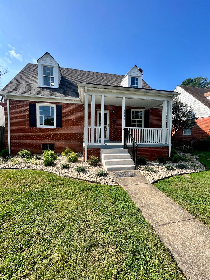 4 Bedroom House in the near West End!!!