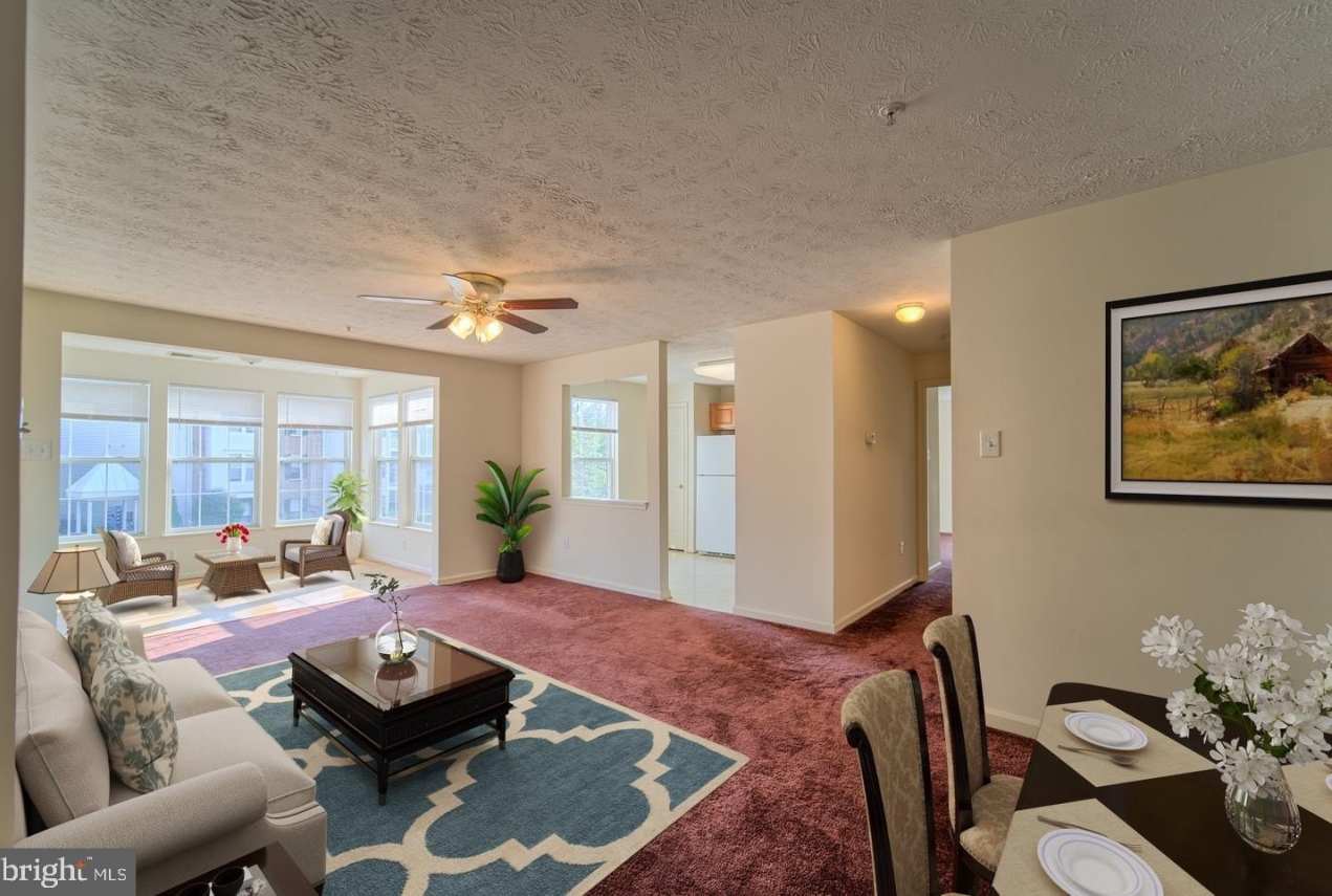 7906-201 VALLEY MANOR Road unit: 201 Unit E