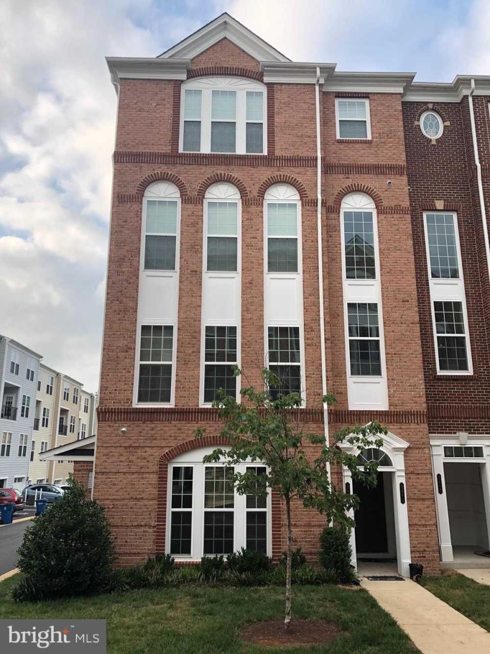 42771 BURRELL Square