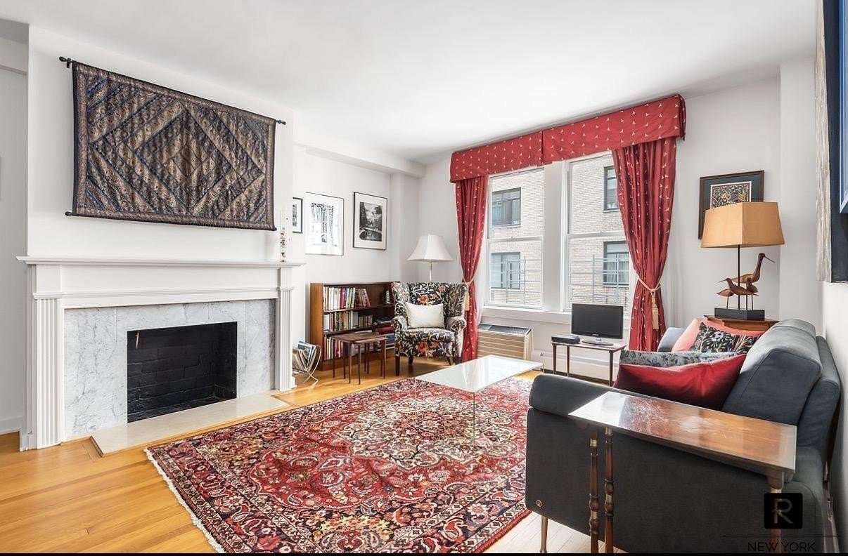 40 W 55th Street unit: 5-D