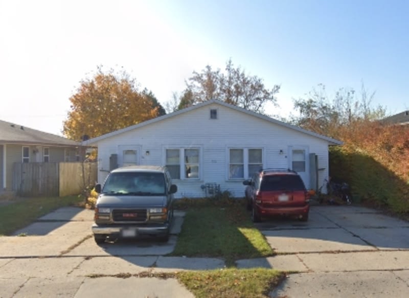 1111 35th Street - B