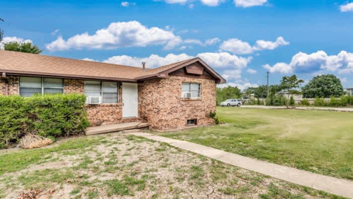 5102 East New Jersey Drive