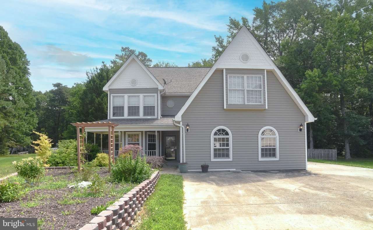 48170 LIVONIA Circle