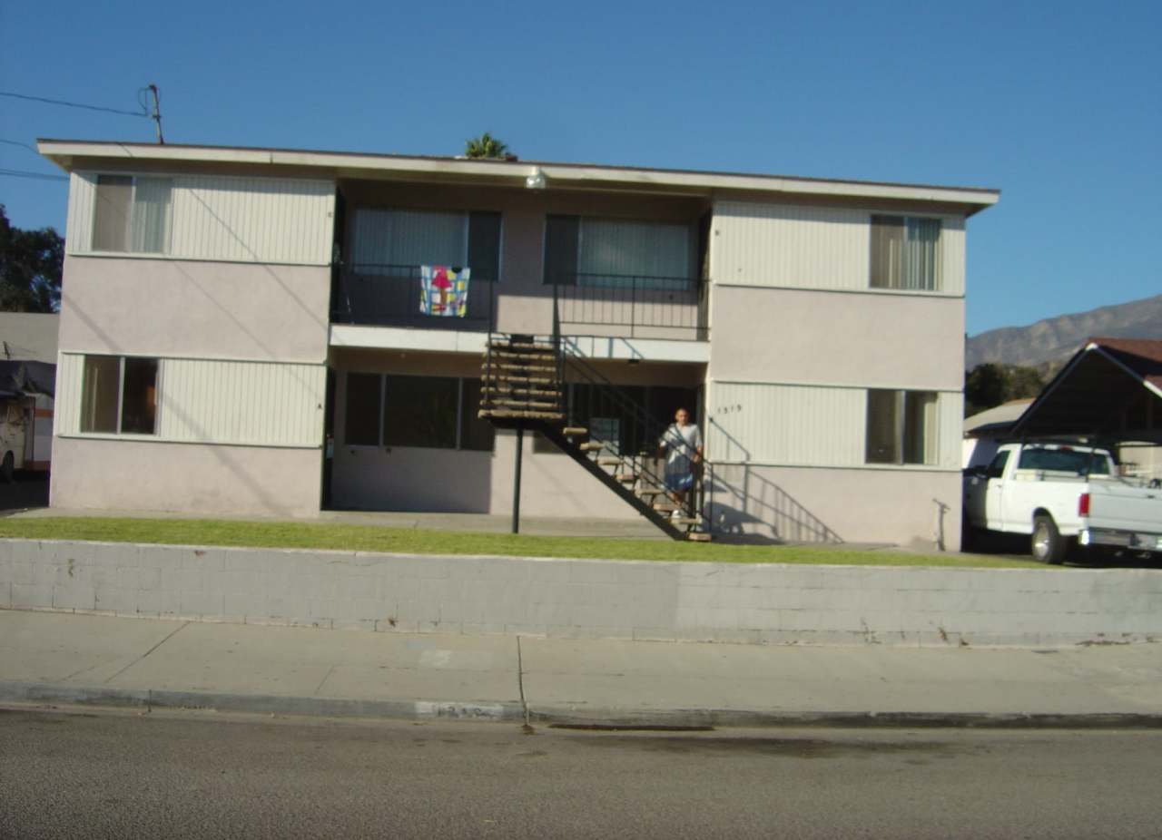 1319 High St
