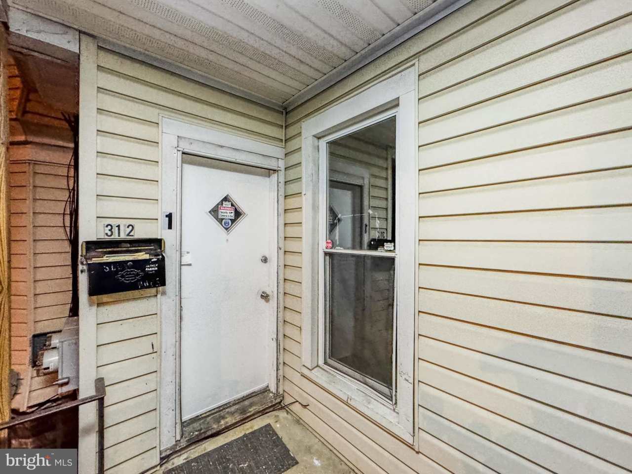 312 N 2ND Street N unit: 1 (First Floor)