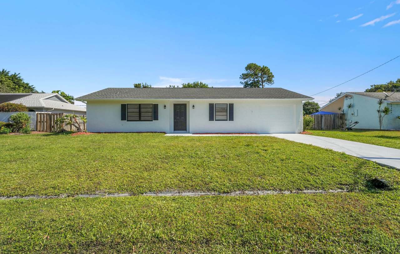 2251 SE Holland Street