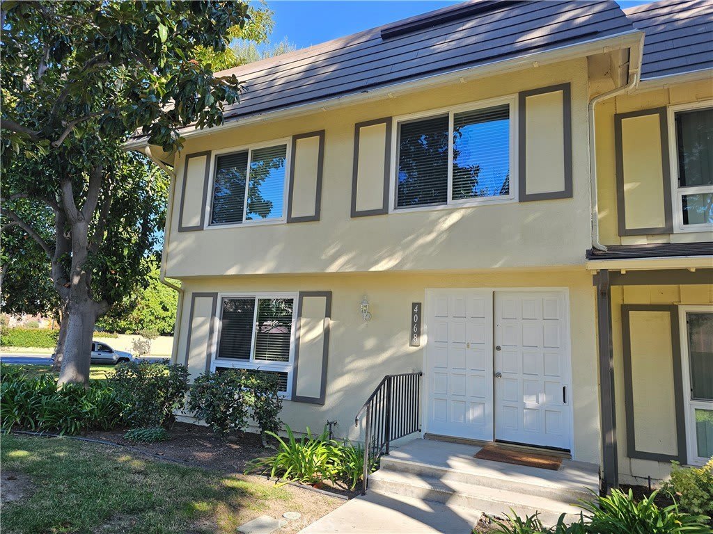 4068 Avenida Sevilla