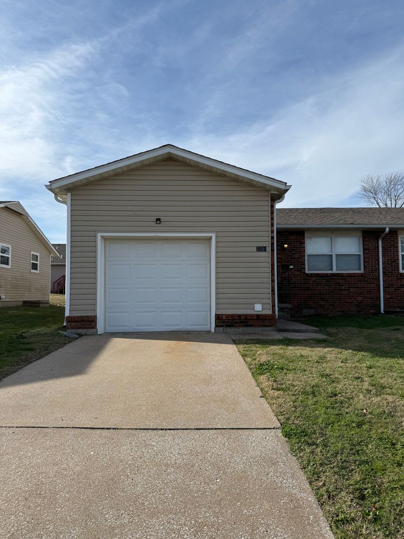 2224-2236 S Arizona Ave