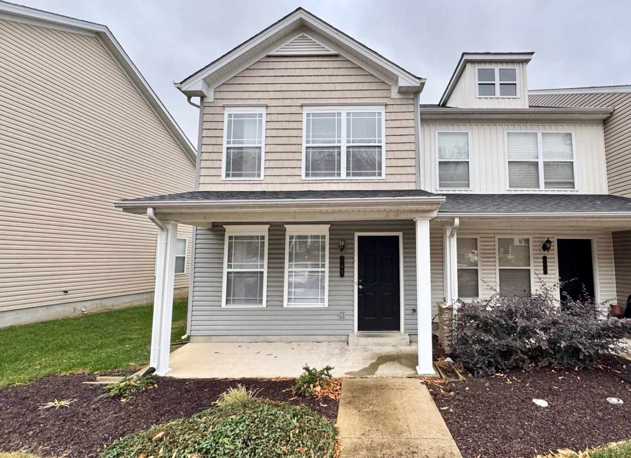 2 Bedroom, 2.5 Bath Townhouse - Two Bedroom Suites