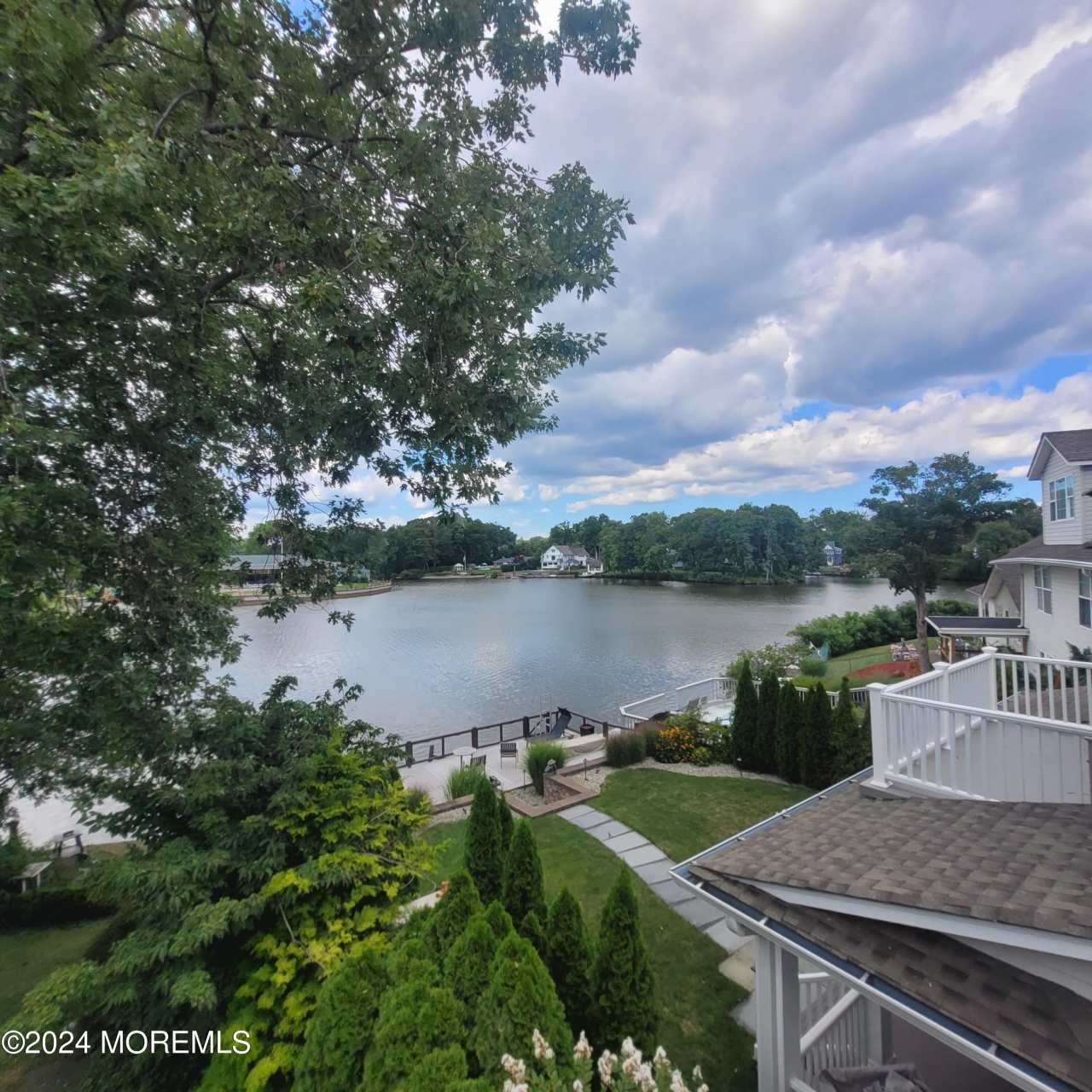 1 Sunset Drive unit: 2