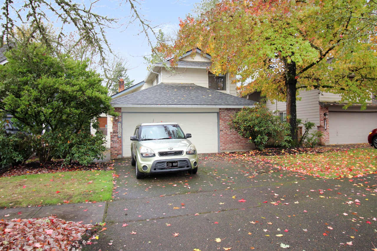 Stylish Contemporary 3 Bed/2 Bath South Beaverton Home on a Cul-de-sac