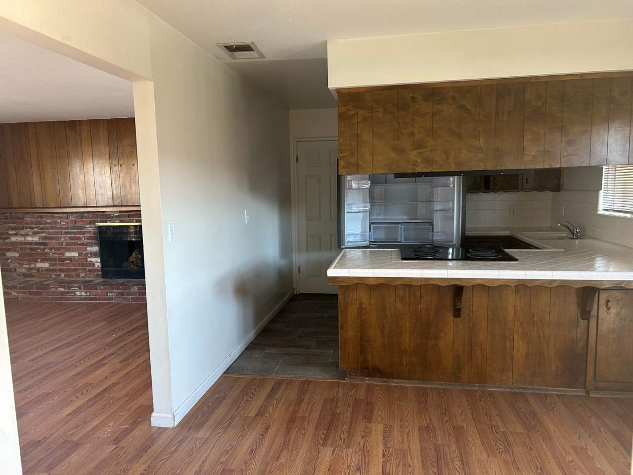 Updated 3 bedroom In quiet North Hanford location