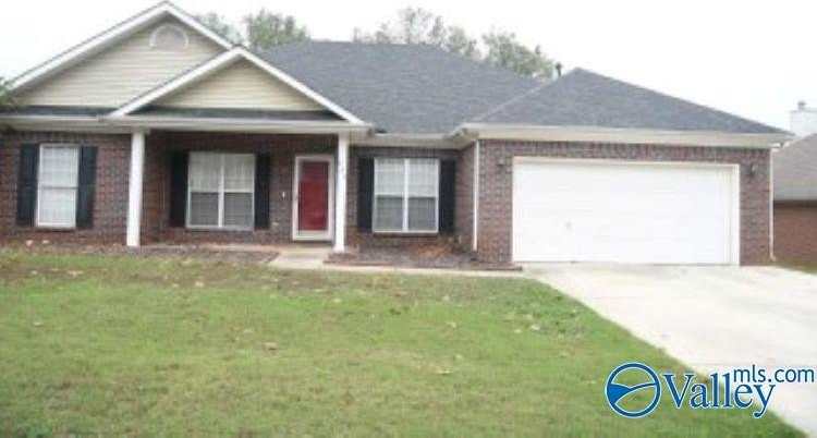 209 N Horseshoe Bend