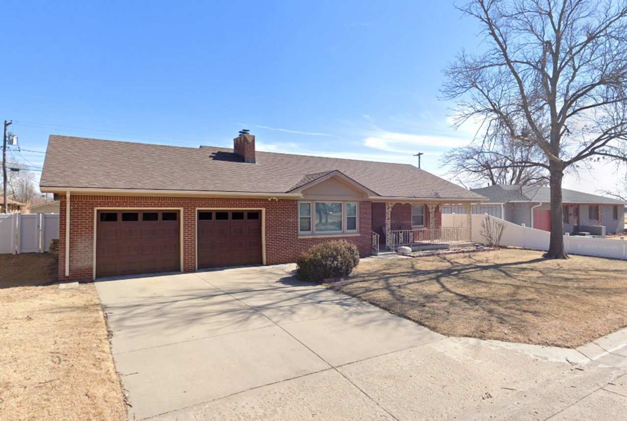 3 Bedroom, 2 Bathroom House