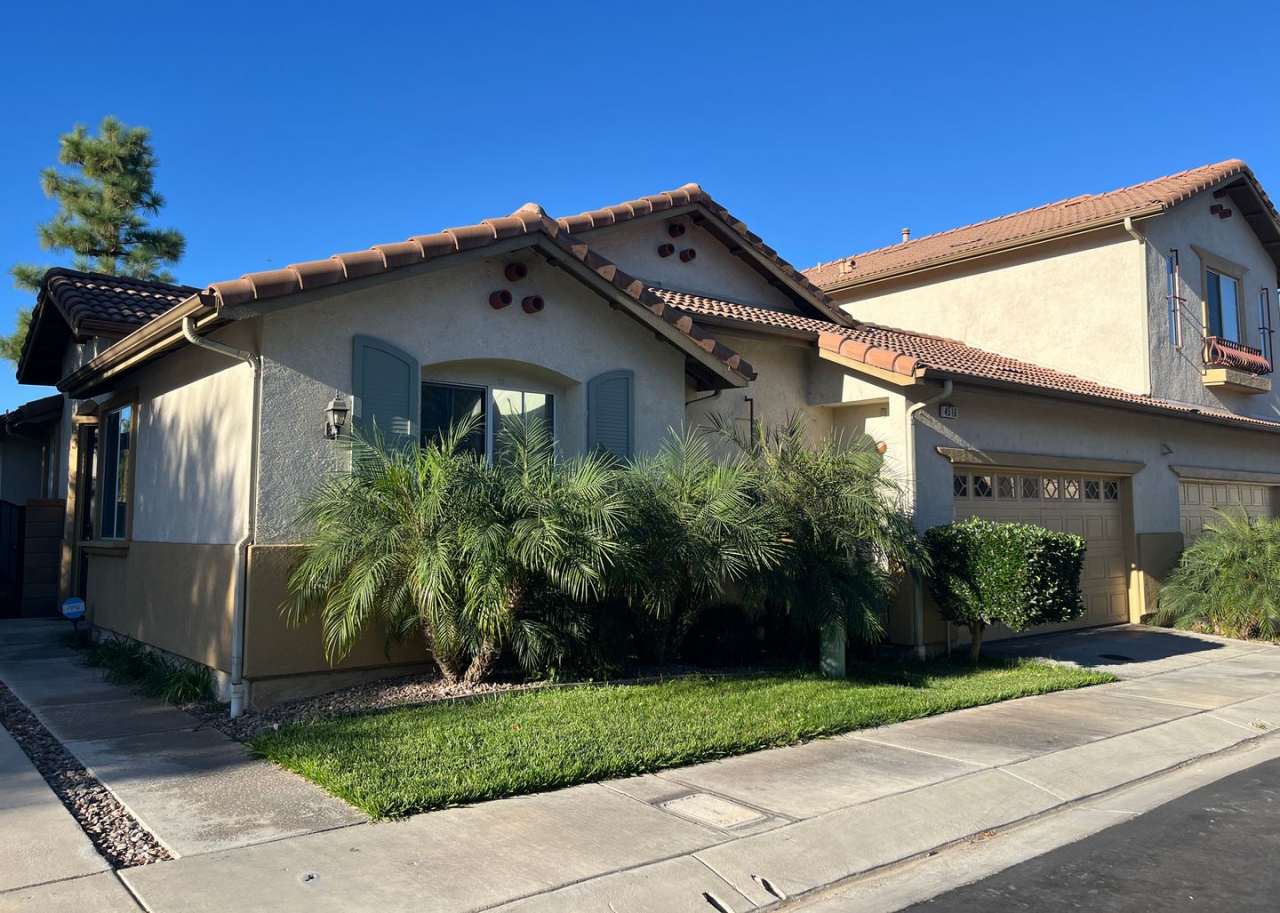 Spacious single story 2-bed with an office for rent