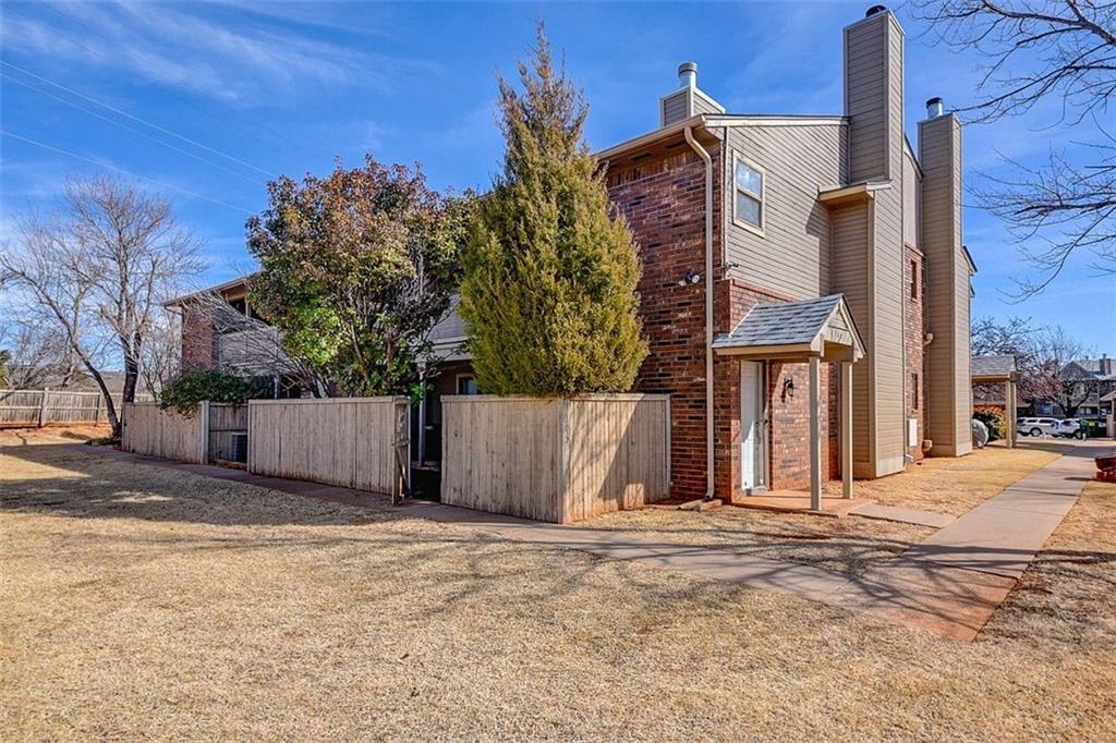 Charming 1 bed 1 bath Condo that Includes 1 Covered Parking!!!-AVAILABLE NOW! $500 OFF FIRST FULL MONTH RENT