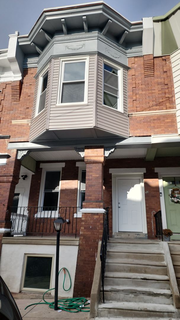 Beautiful 3 bed 3.5 Bath home