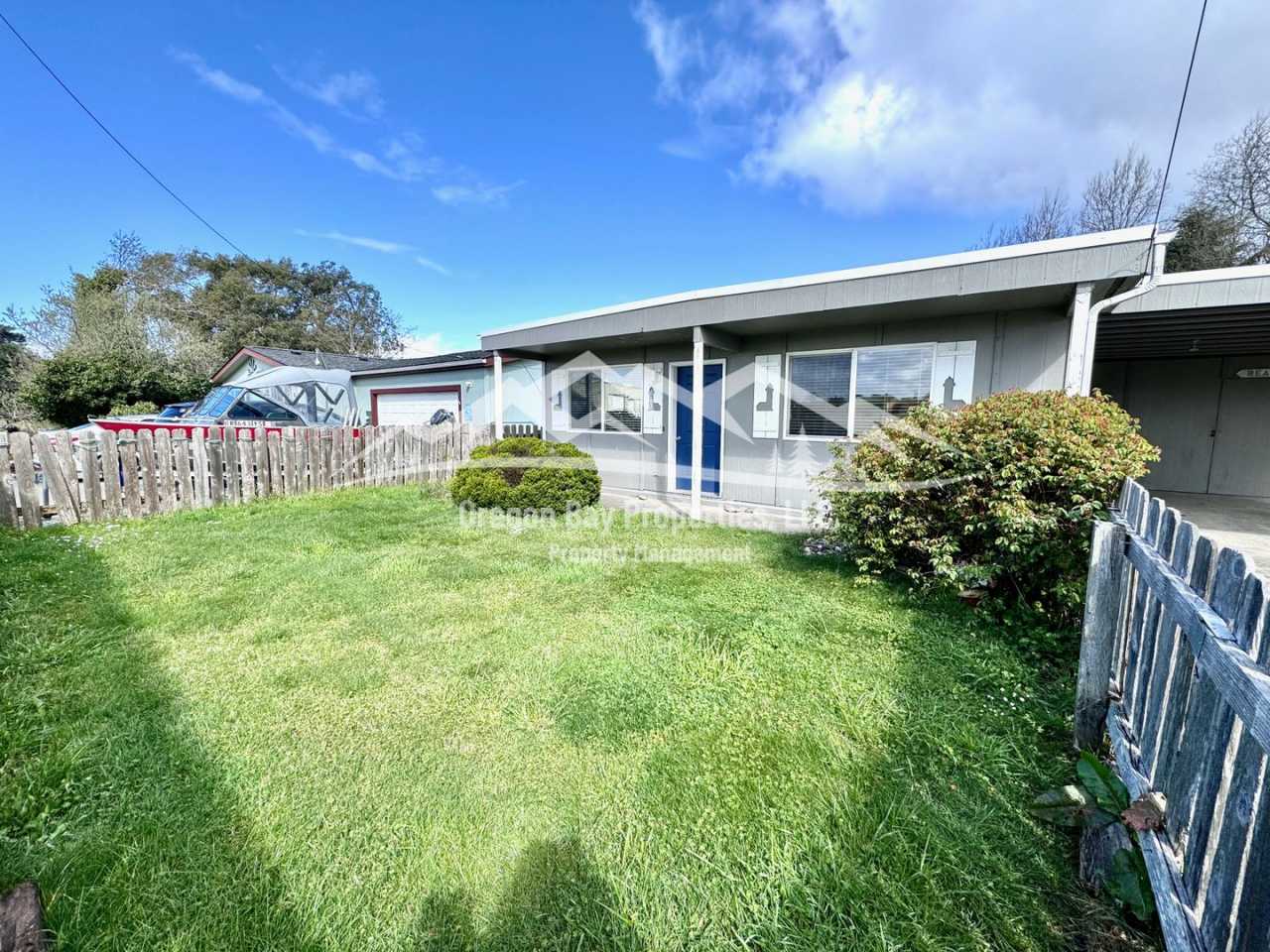 Dog Friendly Bandon Home: 3 bdrm / 1 ba