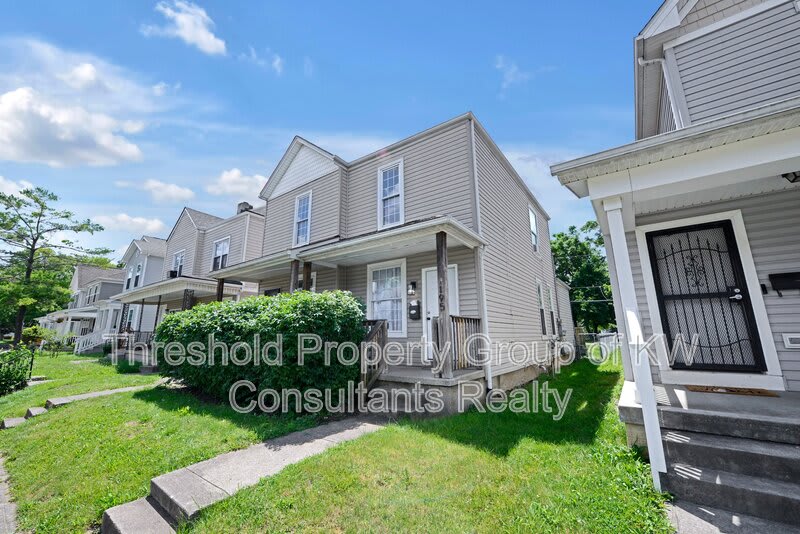 195-197 East Innis Avenue - 197