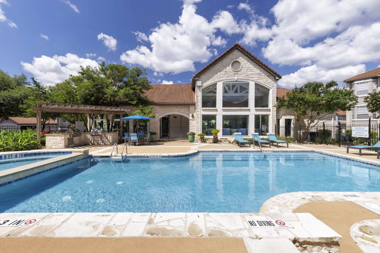 The Boulevard At Town Lake