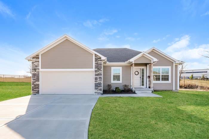 1108 Northwest Hilltop Lane