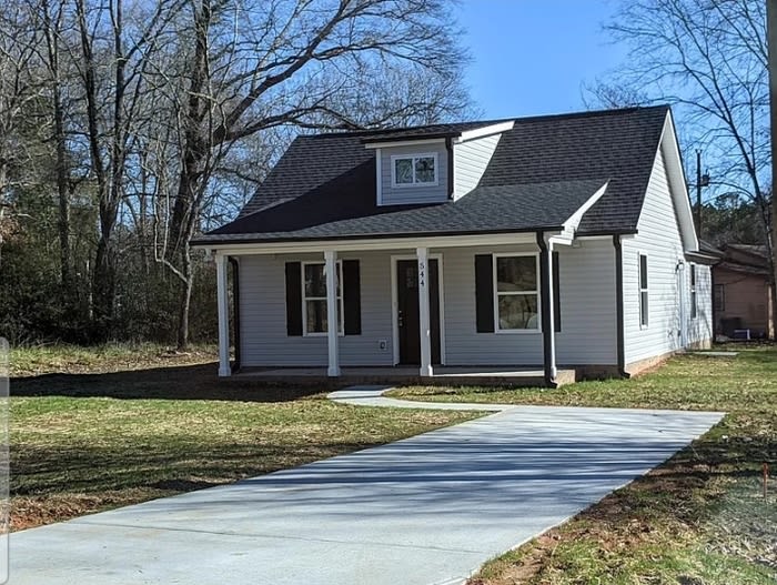 544 Castlewood Circle