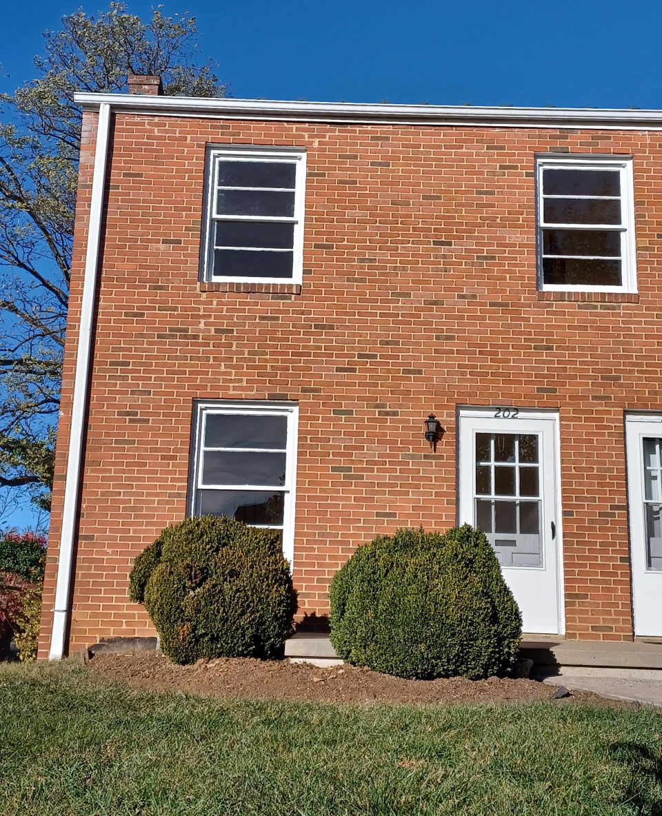 202 East Whitlock Avenue - 1