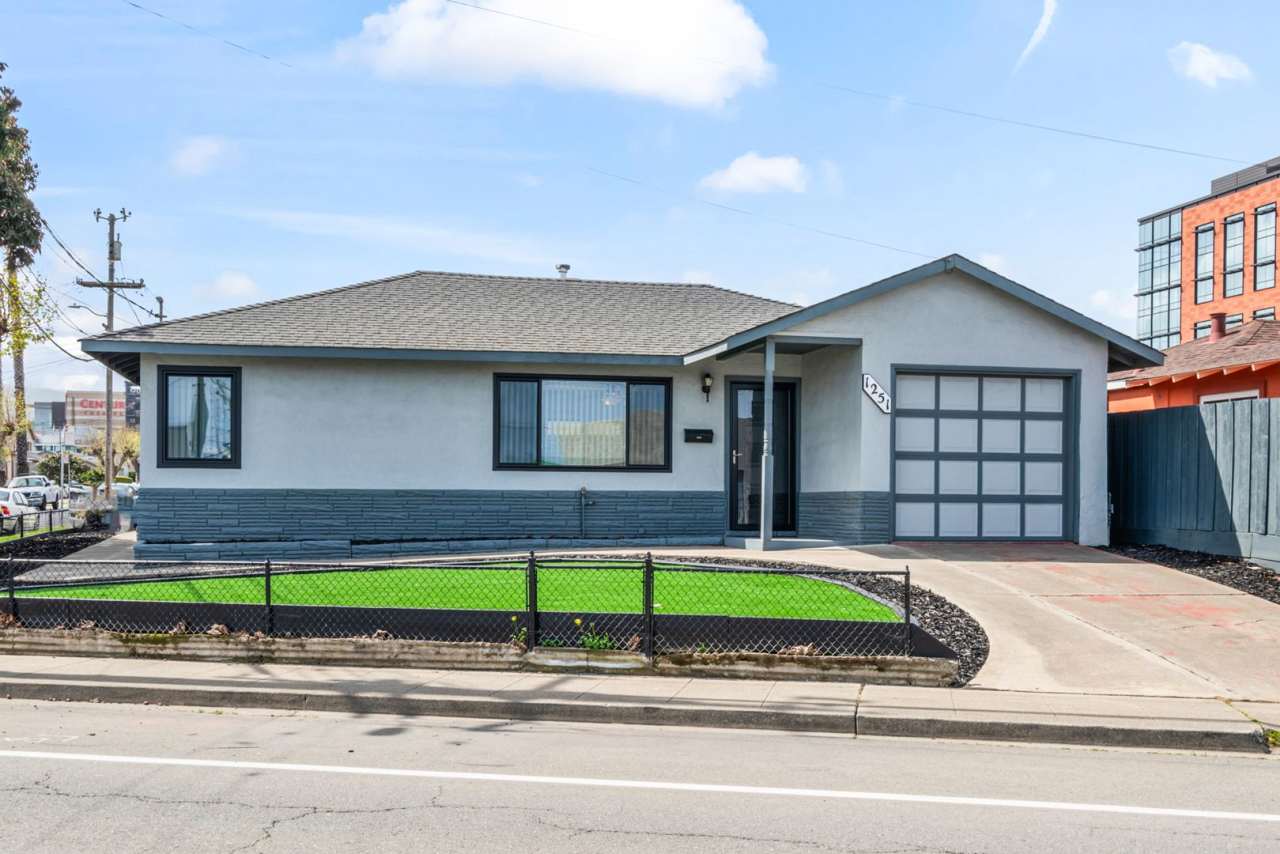 Crisp, Clean  Completely Refreshed - House on Corner Lot