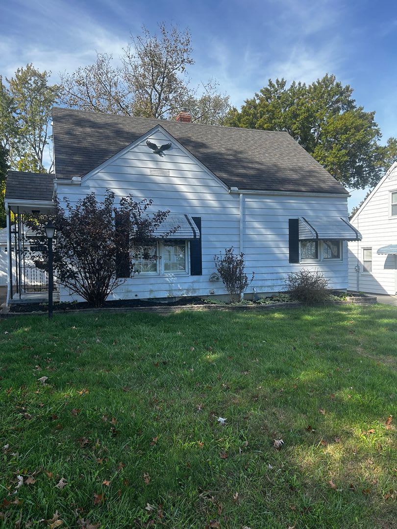 Charming 3 Bedroom, 2 Bathroom Home in Cuyahoga Falls