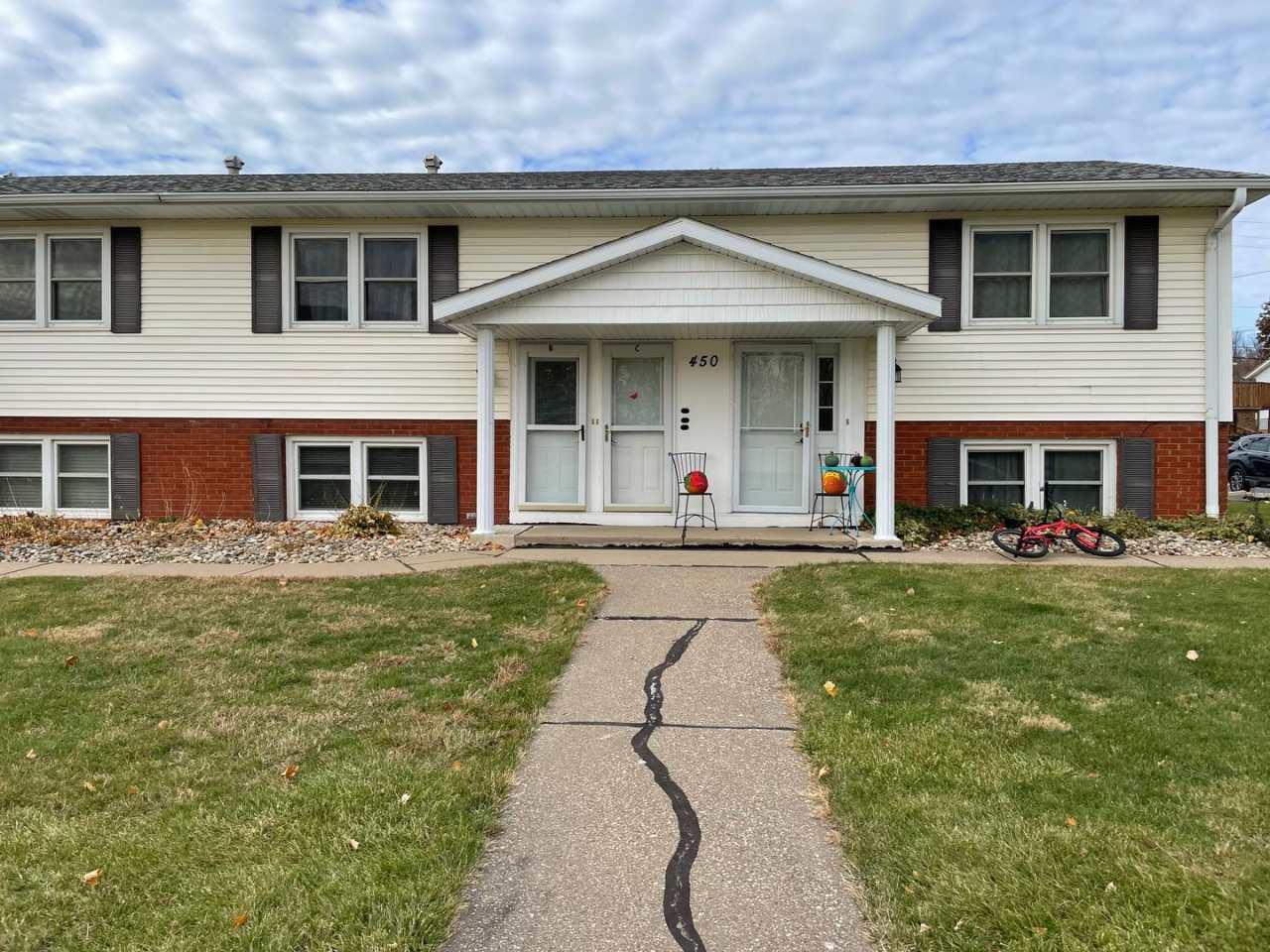 1 Bedroom, 1 Bath Townhouse LeClaire, IA