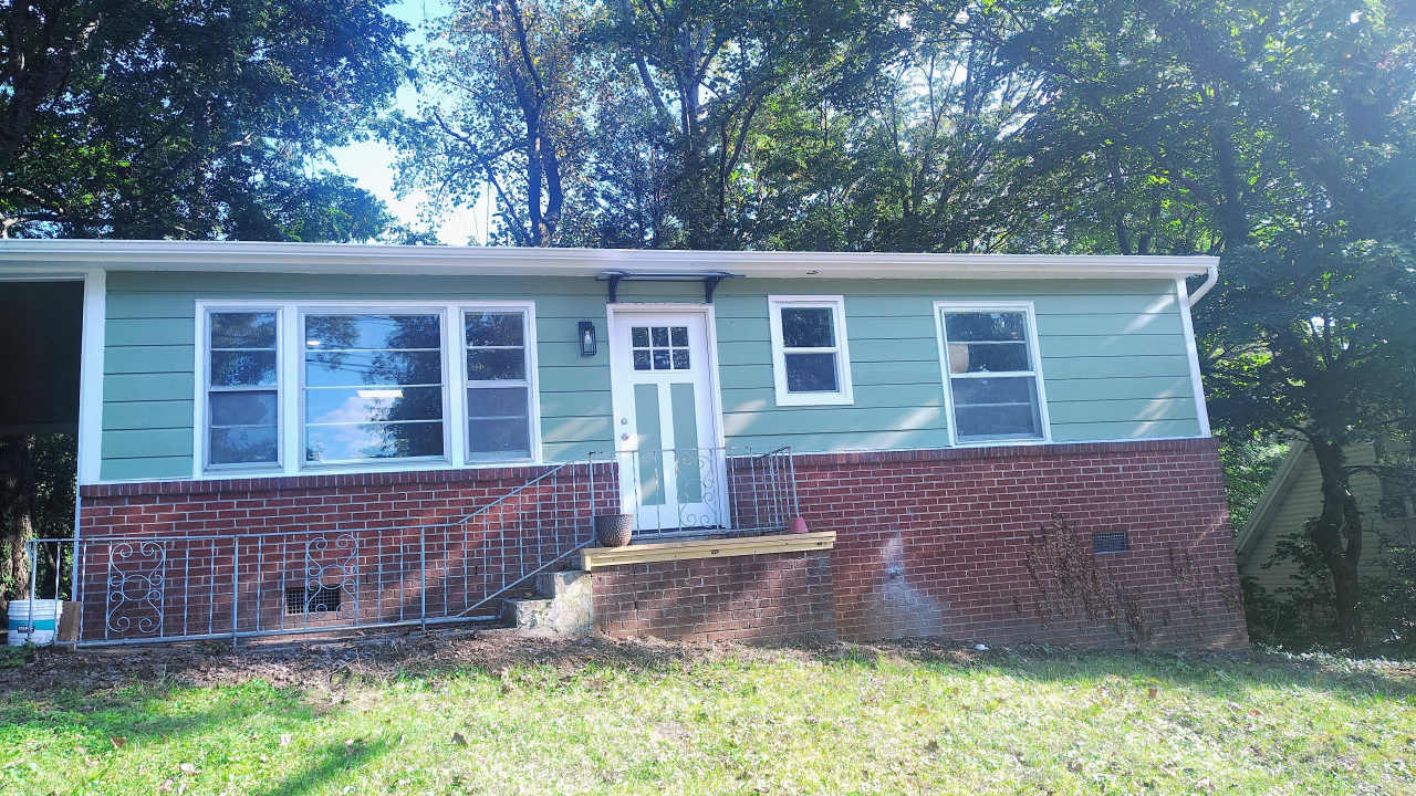 2626 Vucrest Avenue Southeast