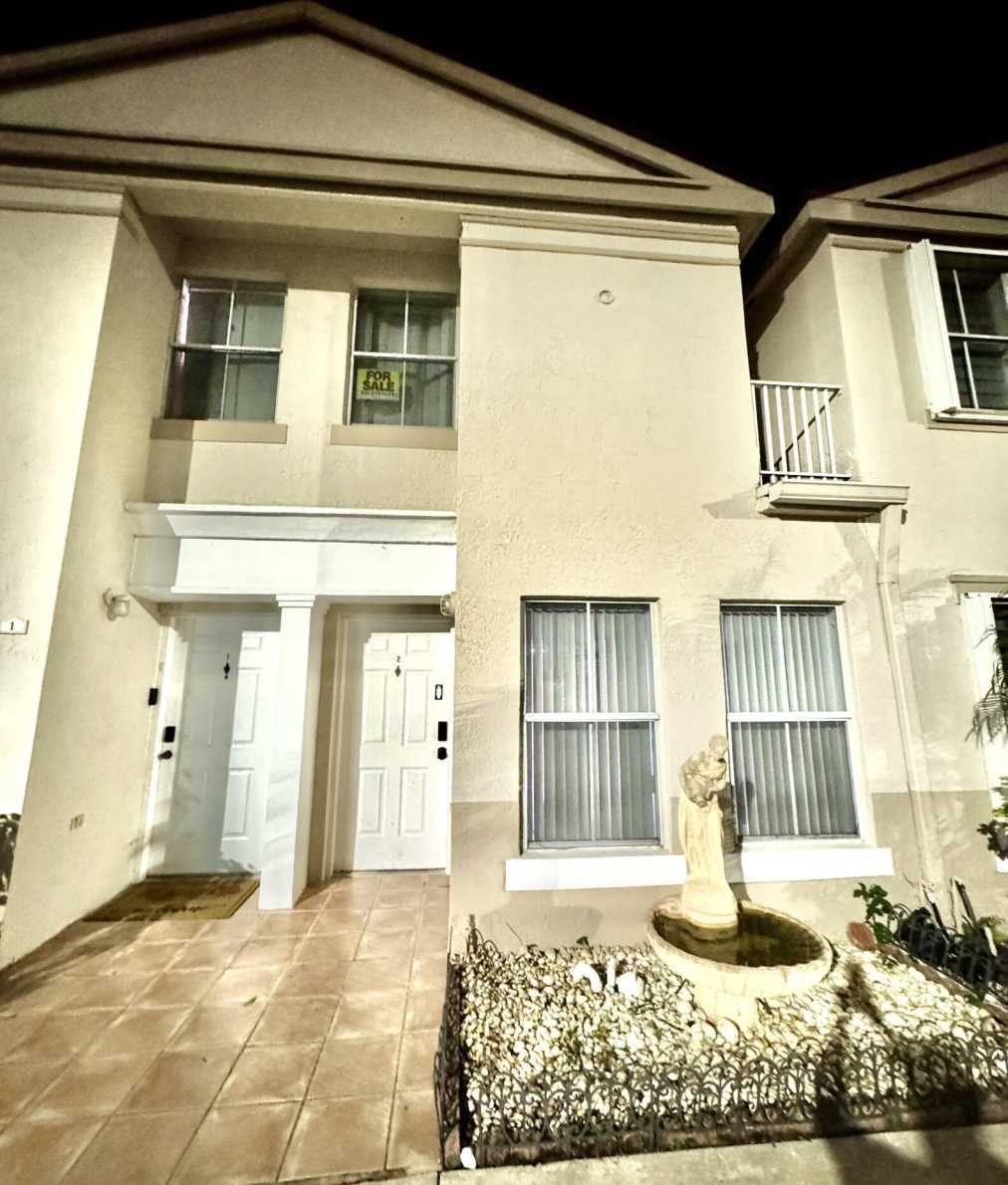 9189 Fontainebleau Boulevard