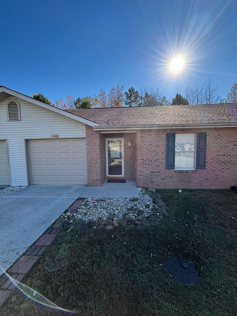 Cozy 3bd/2bth Condo in Powell - Minutes for UT  Downtown Knoxville!