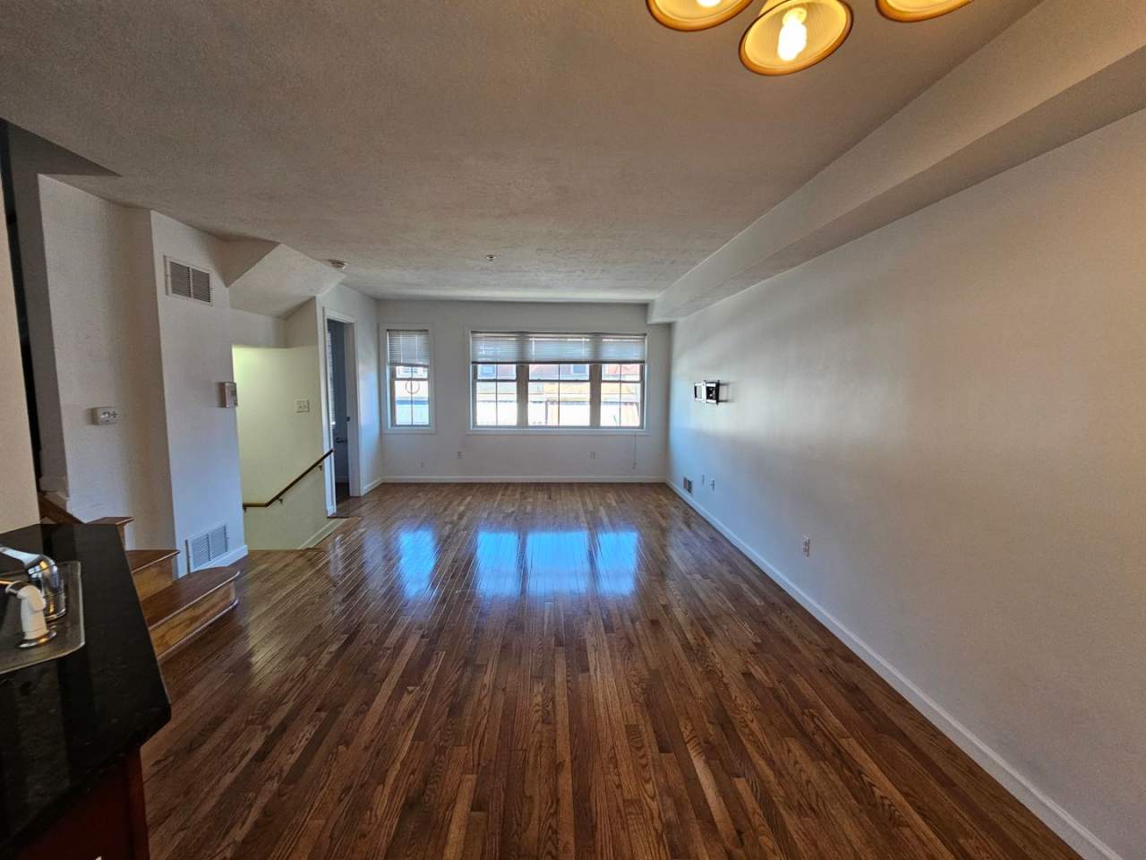 Amazing 2 bedroom apartment in Lawrenceville for rent!
