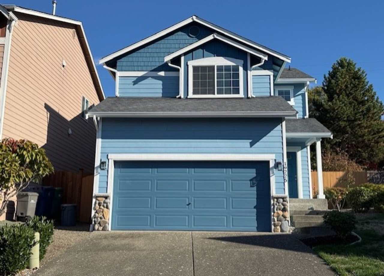 LYNNWOOD 3 BED, 2.5 BATH HOME FOR RENT; AVAILABLE NOW!