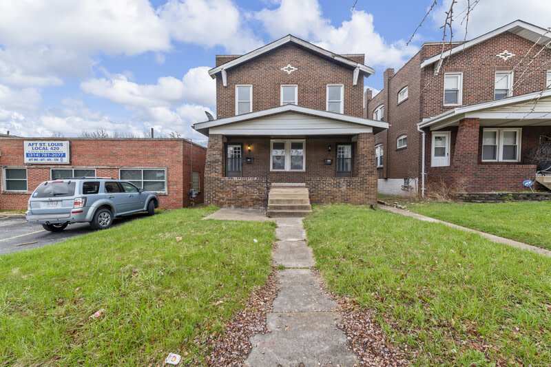 2714 Hampton Avenue - 1