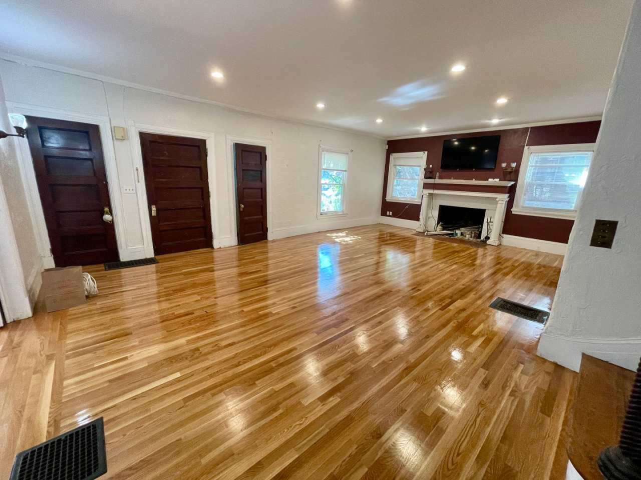 HUGE 6bed 2.5 bath townhouse in Brighton close to BC and Beacon St