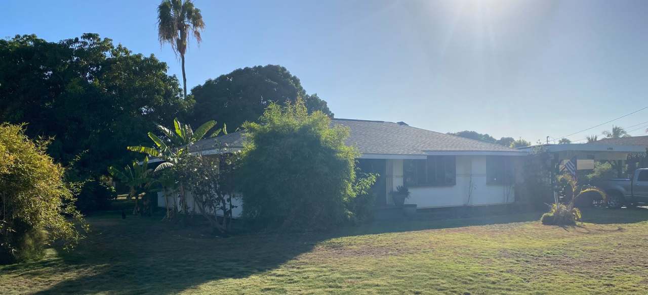 Kekaha 4 bed2 bath on 3/4 acre