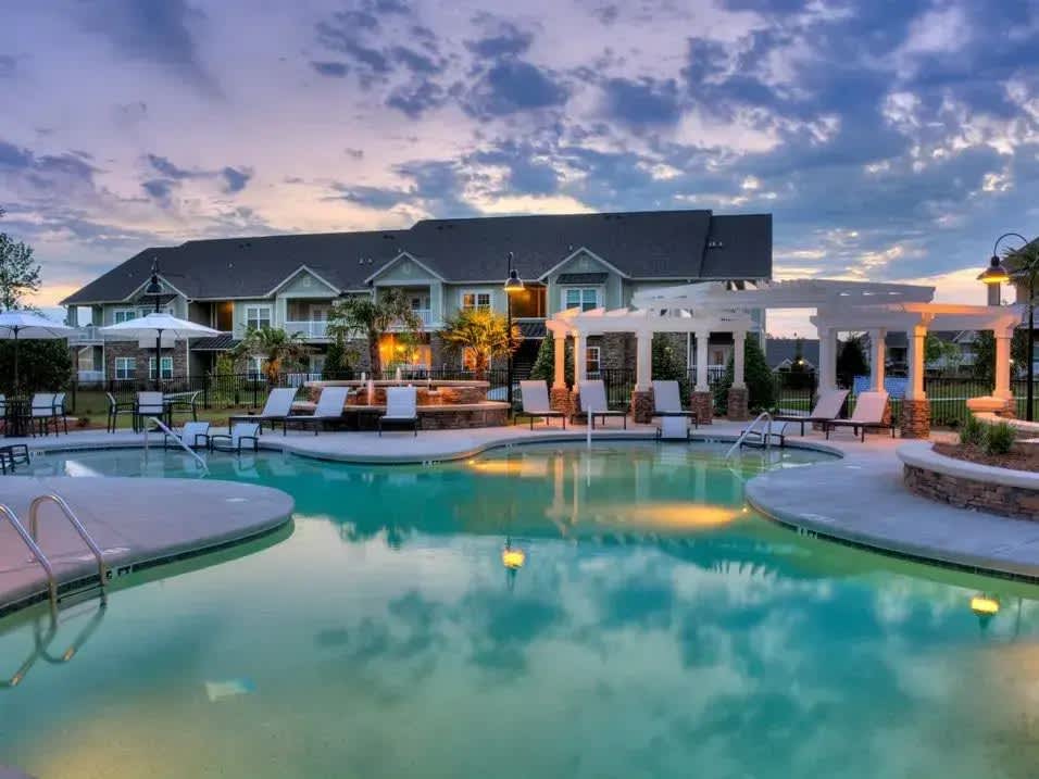 Lullwater at Riverwood