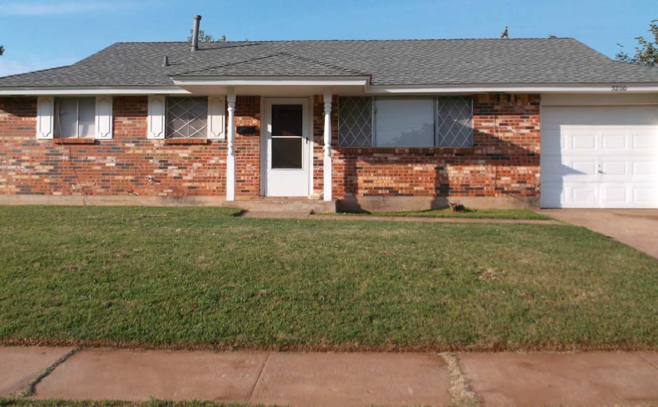 3 bed, 1 bath, 1 car garage