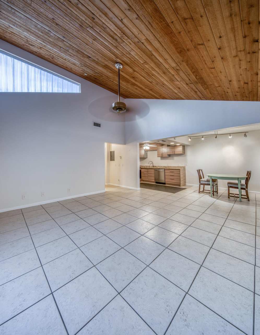 809 N Federal Highway