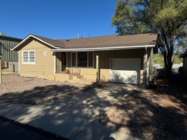 7 Brookside Boulevard