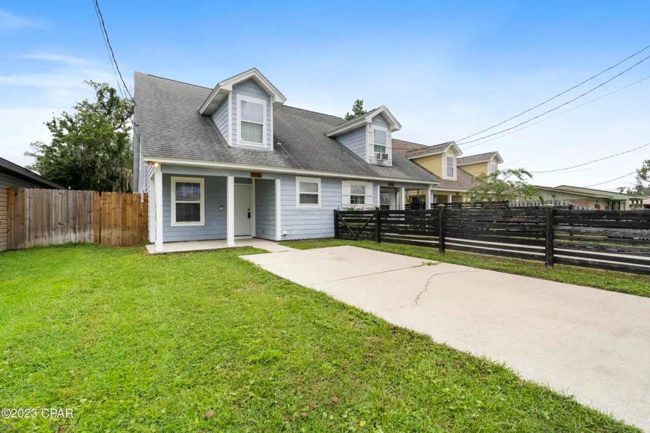 3 Bedroom / 2 Bath Townhome