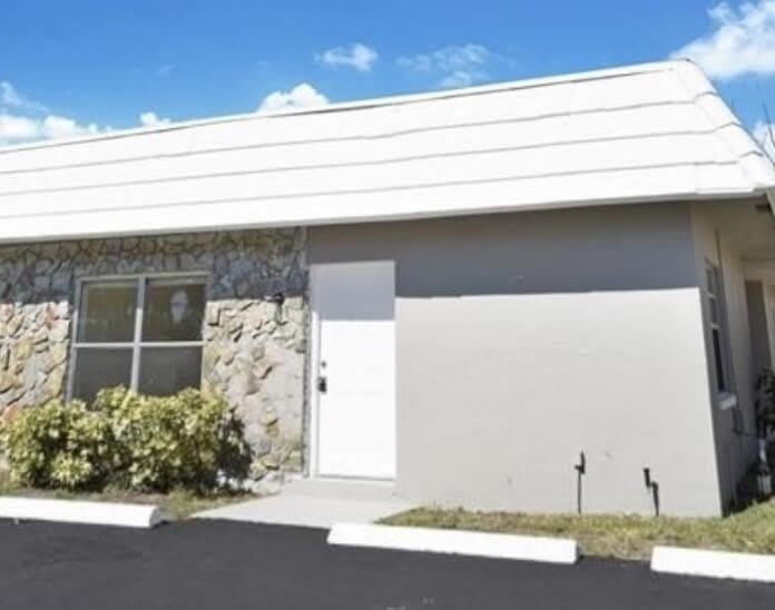 2941 NW 43rd Ter Terrace