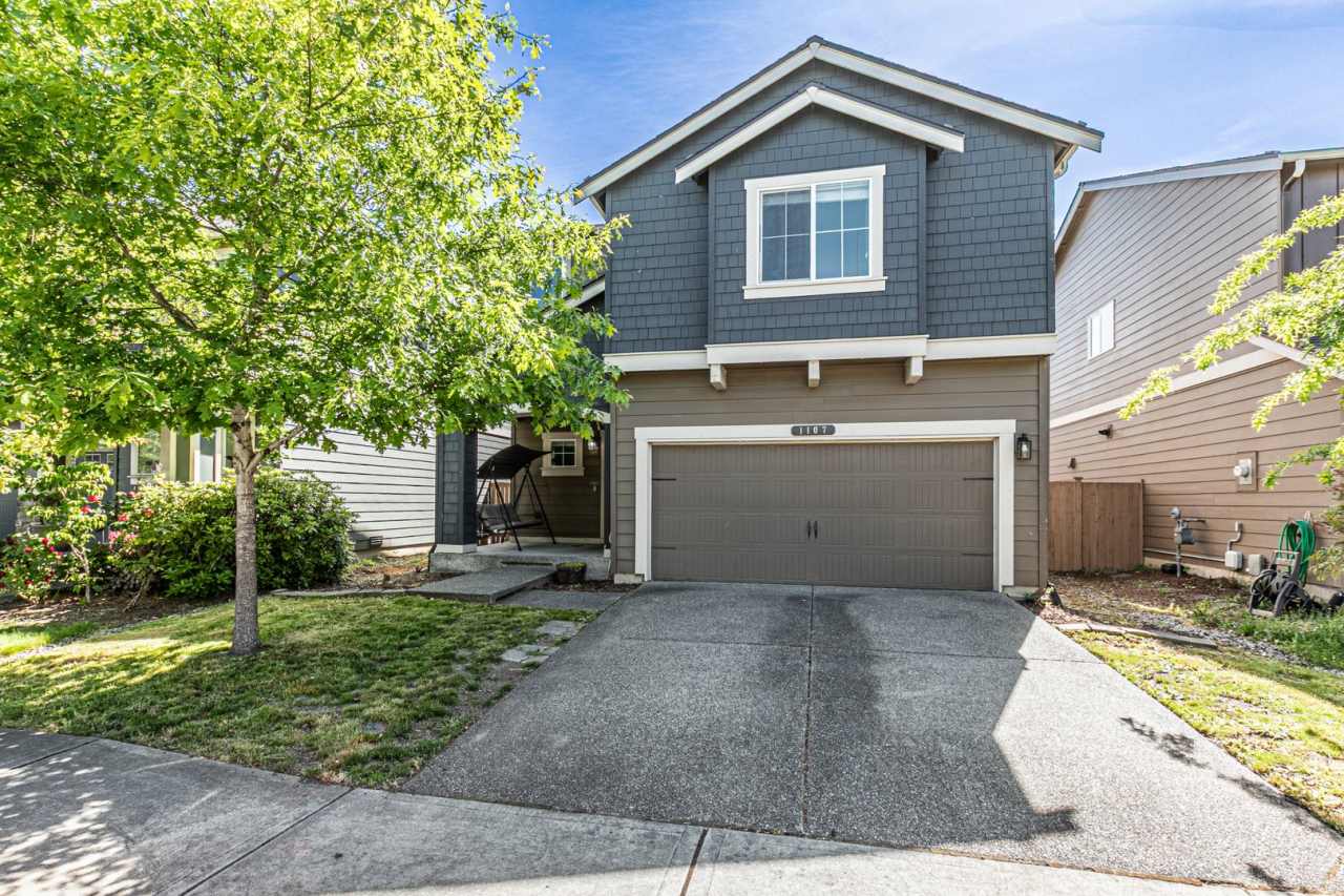 Amazing 4 bedroom home in Stewart Crossing!