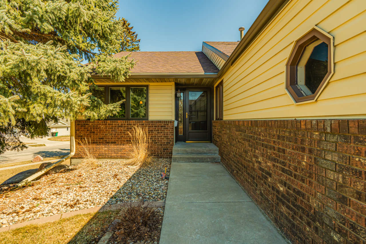 3541 Montreal Street