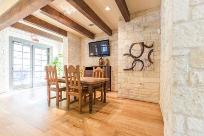 1801 E Palm Valley Blvd, #1100